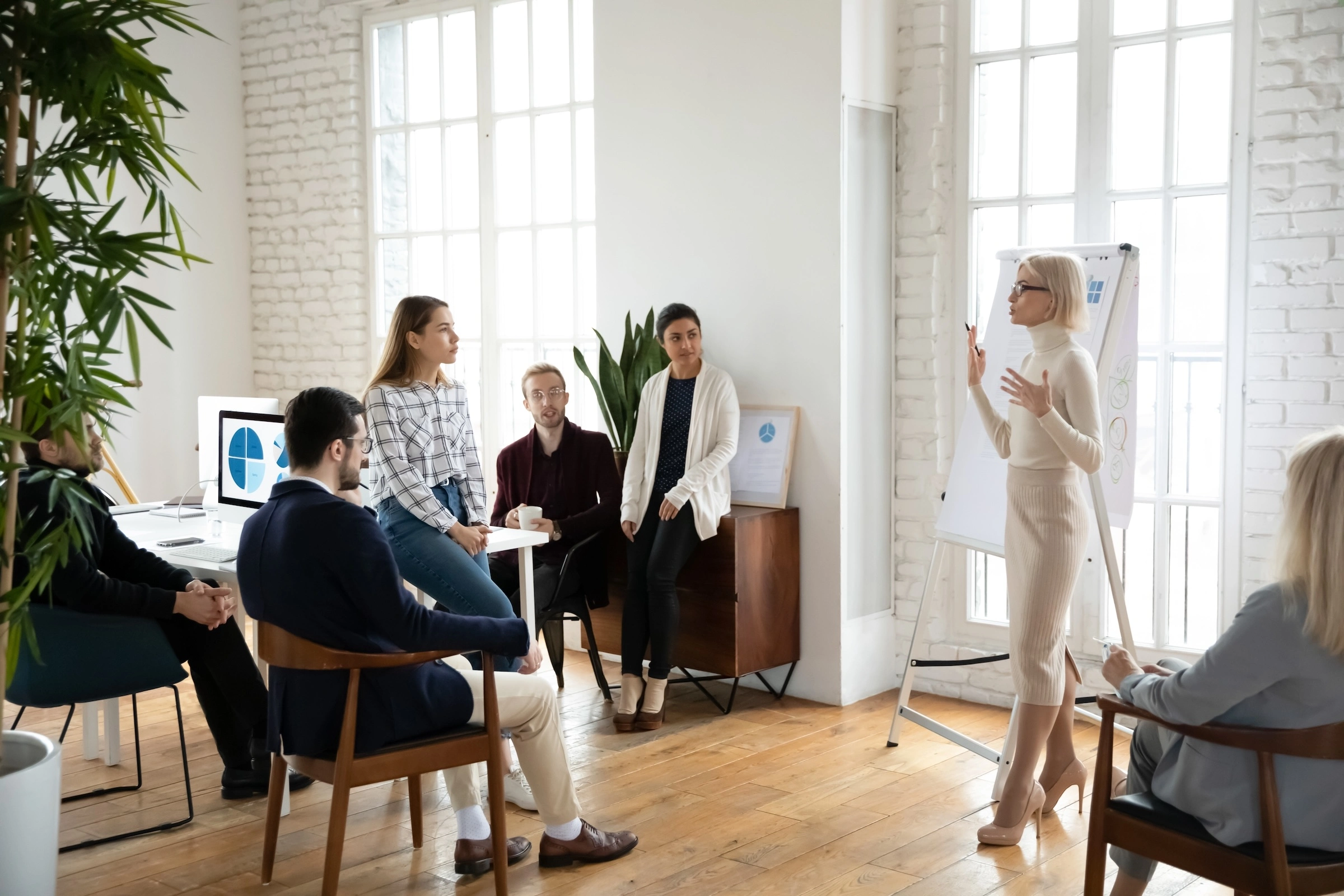mimg32567896542 group mentoring, what is group mentoring, benefits of group mentoring